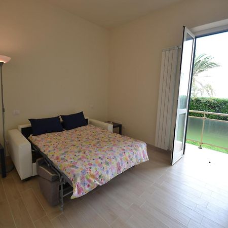 Amazing Holiday Home Near Pet Friendly Beach Carrara Exterior photo